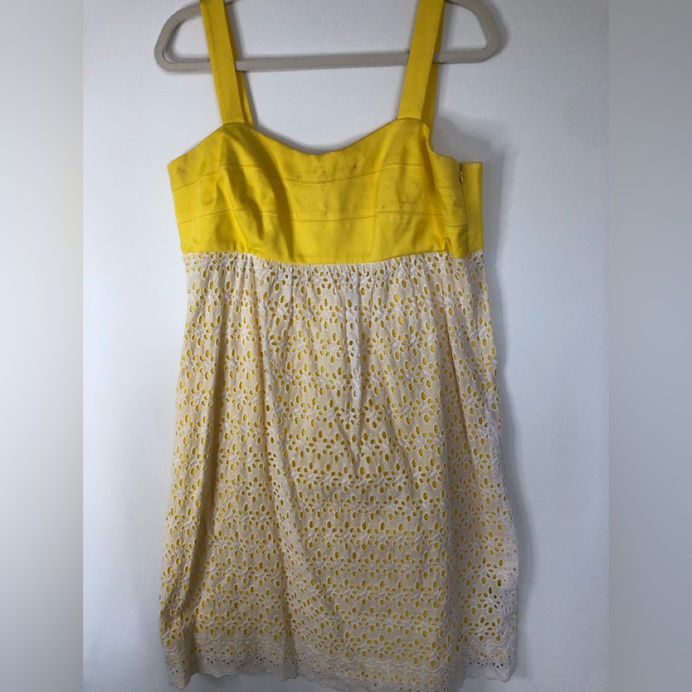 Yellow and‎ white eyelid dress
